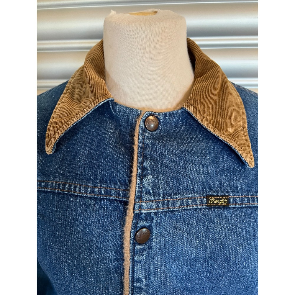 Vintage Wrangler Denim Jacket Sherpa Lined Corduroy Collar Blue Made in USA - Picture 3 of 8